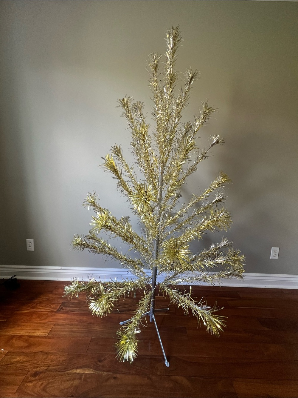 Vintage Peco Aluminum Christmas tree gold Pom Pom